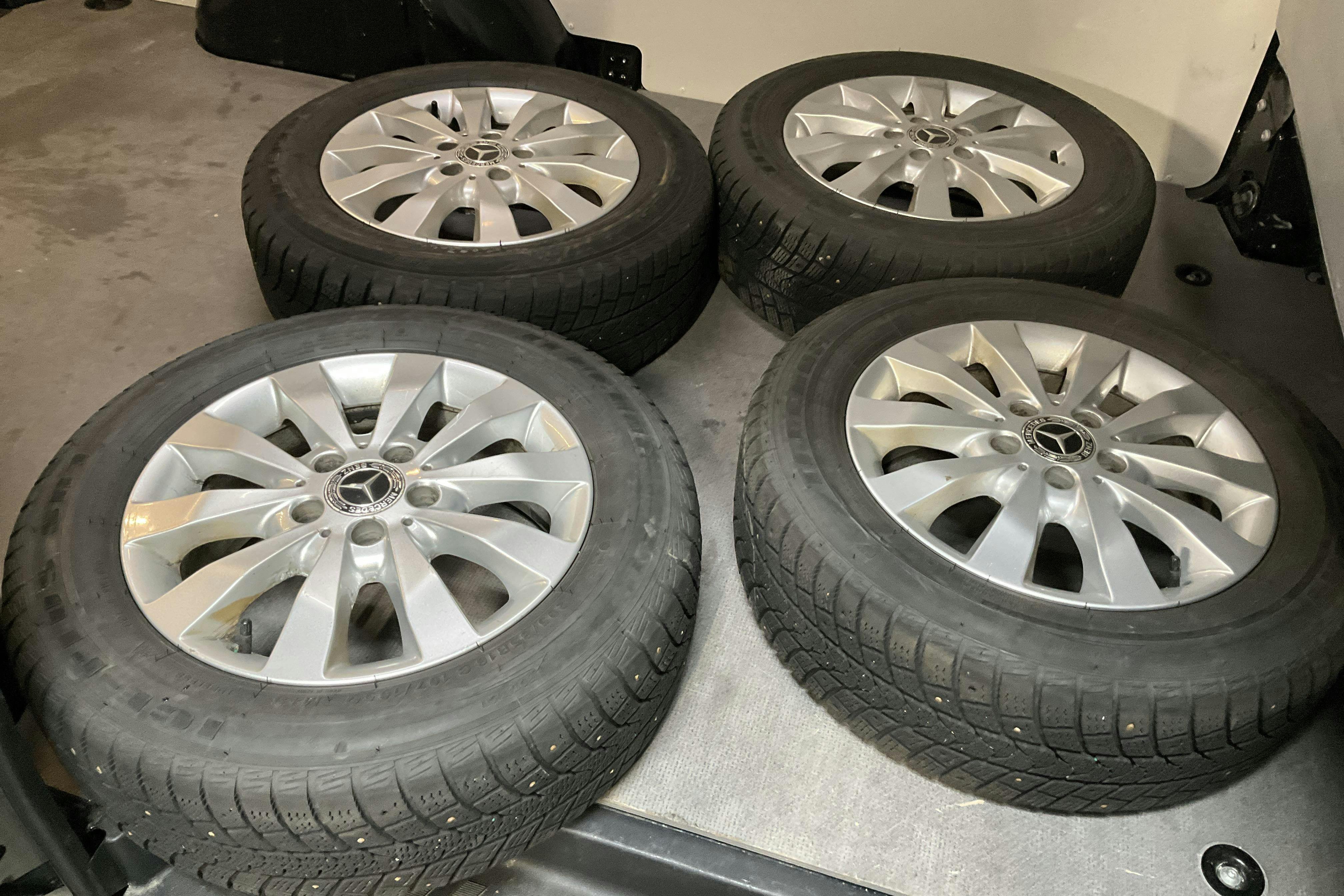 Vehicle Image 11