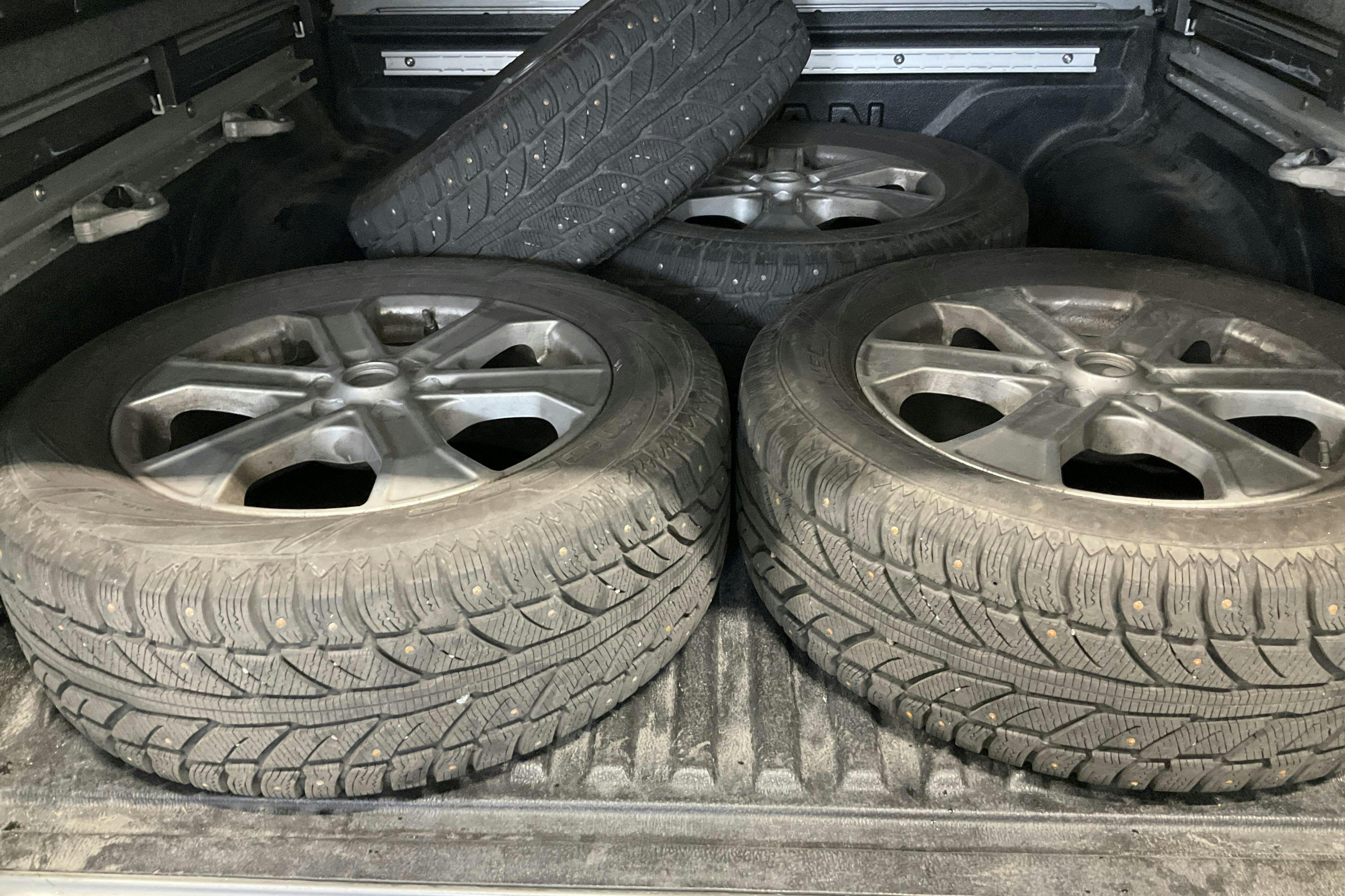 Vehicle Image 15