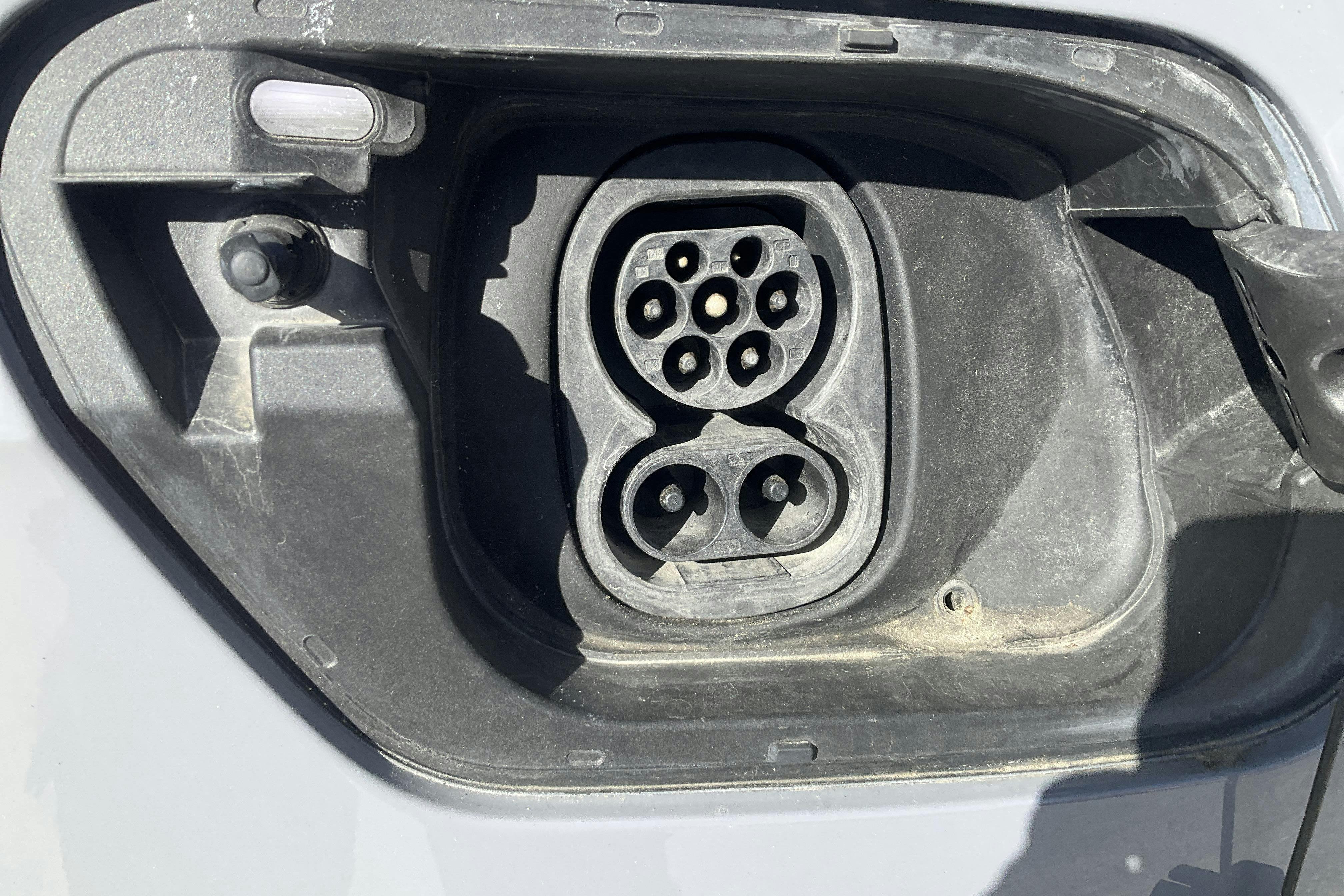 Vehicle Image 15