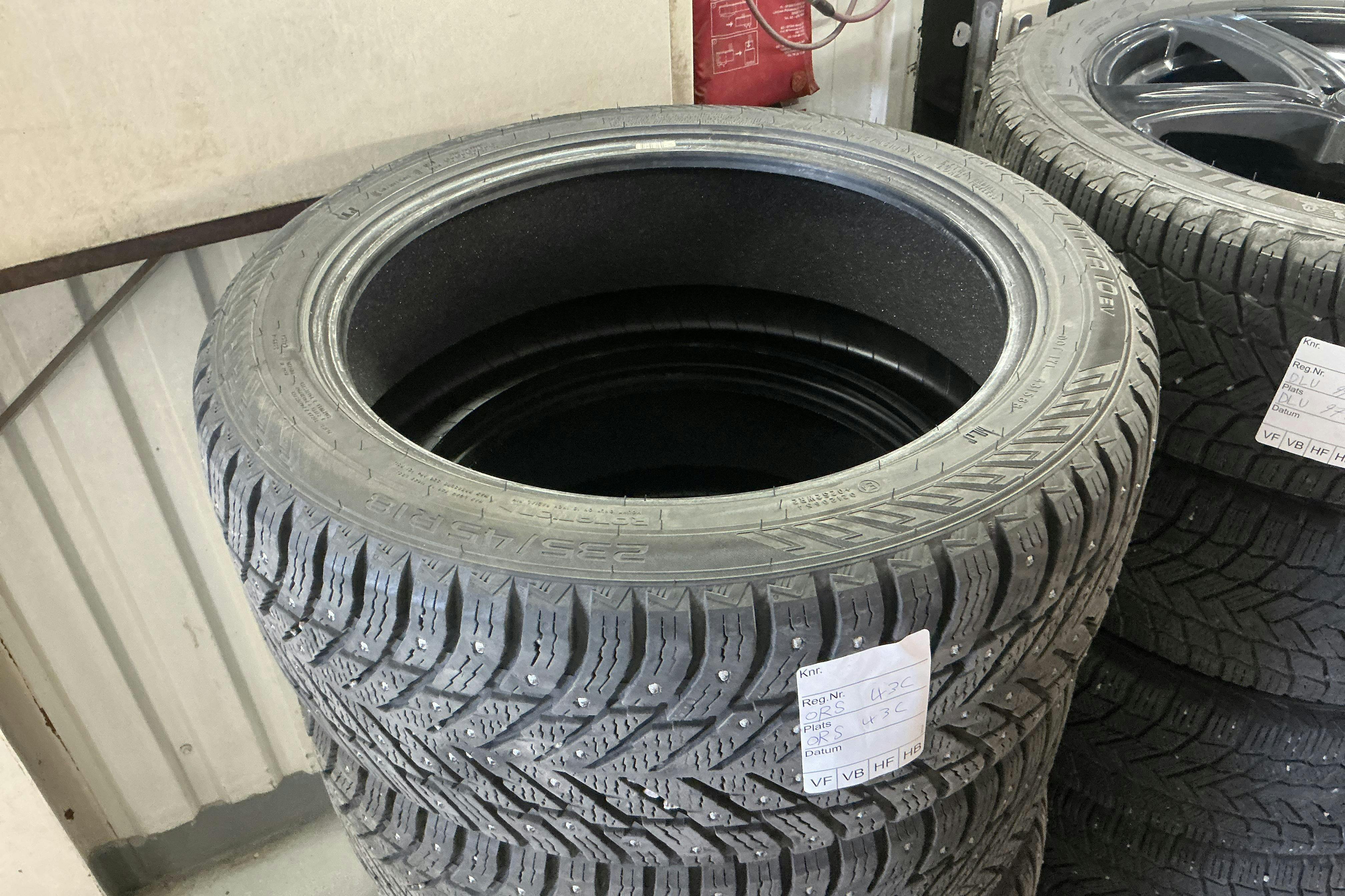 Vehicle Image 17