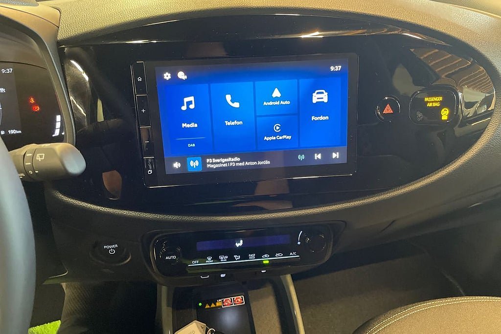 Vehicle Image 15