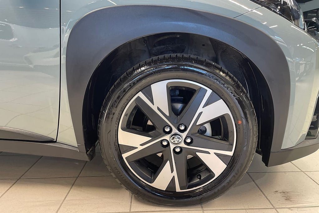 Vehicle Image 17