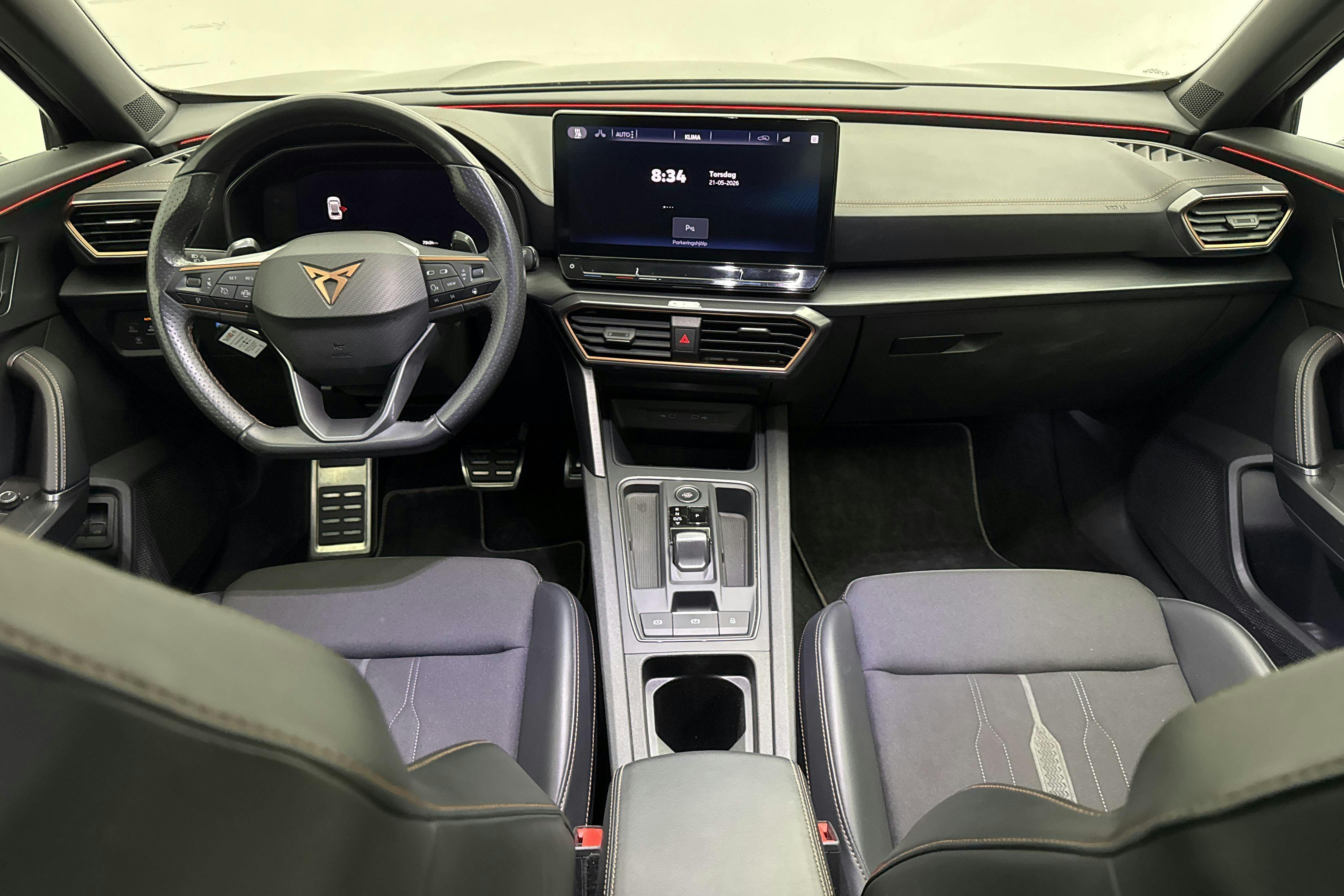 Vehicle Image 6