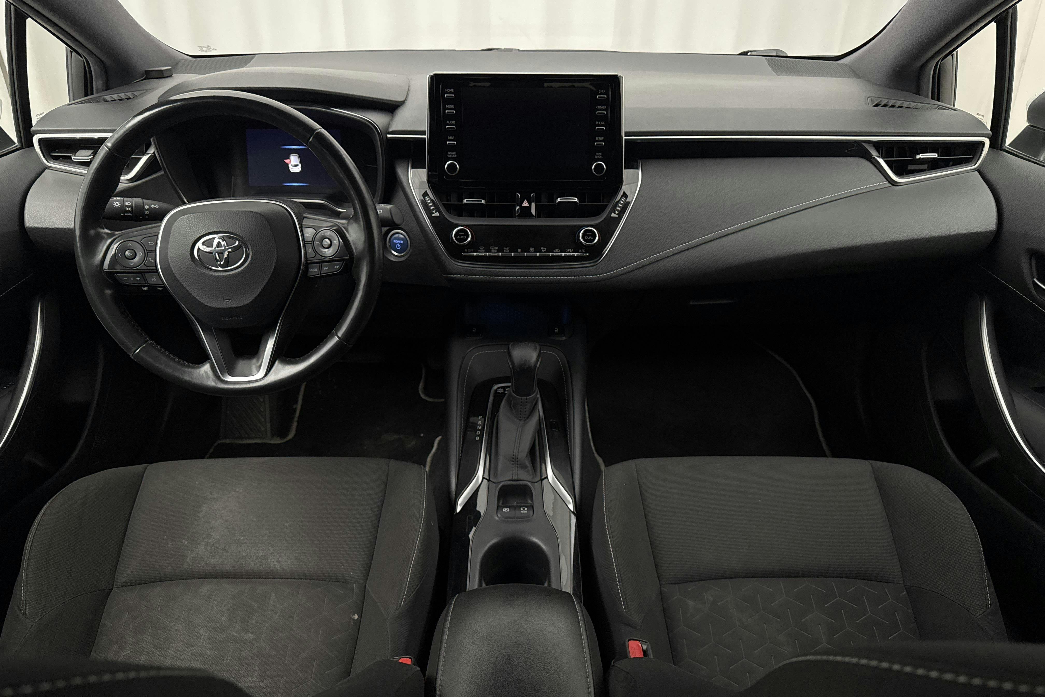 Vehicle Image 6