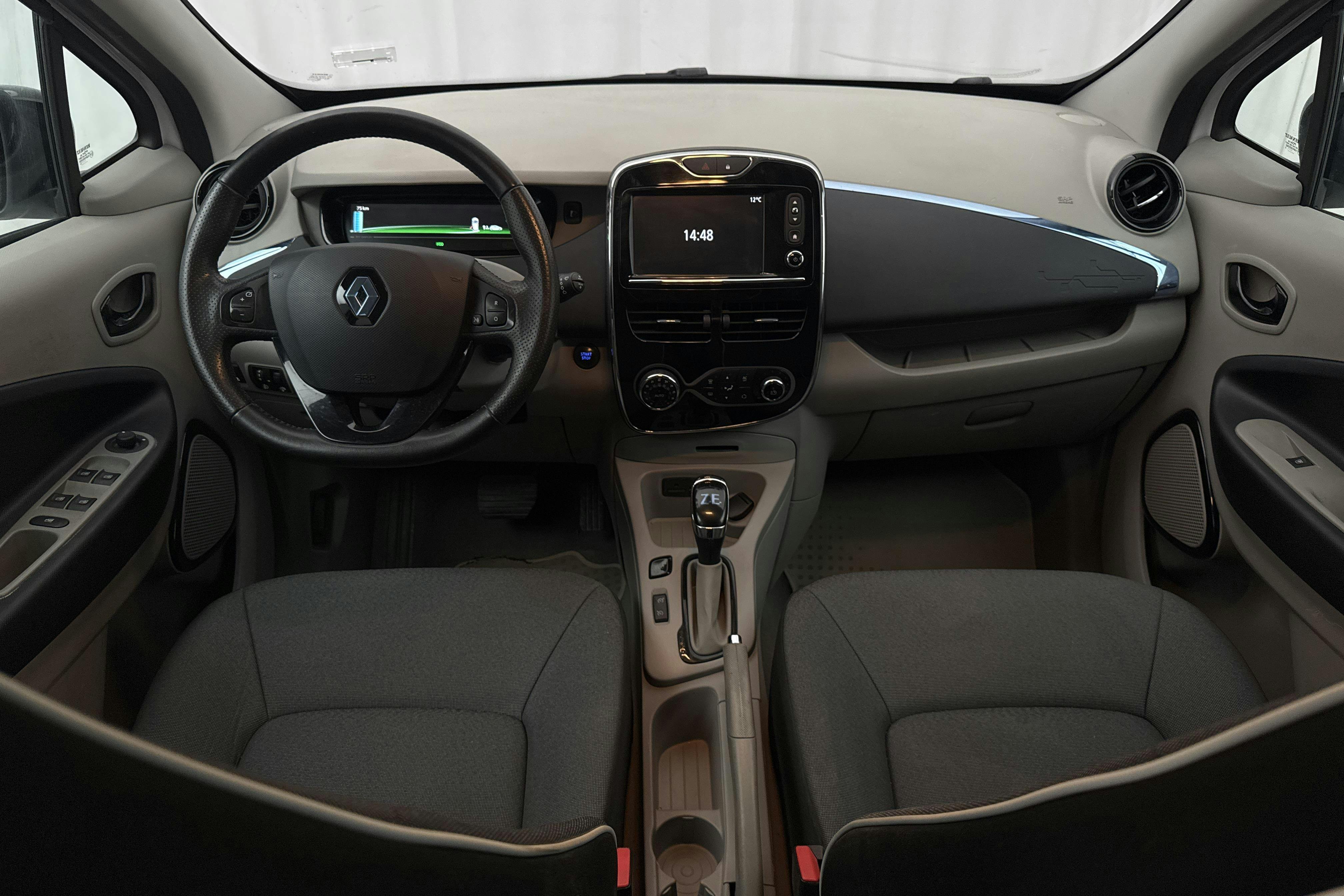 Vehicle Image 6