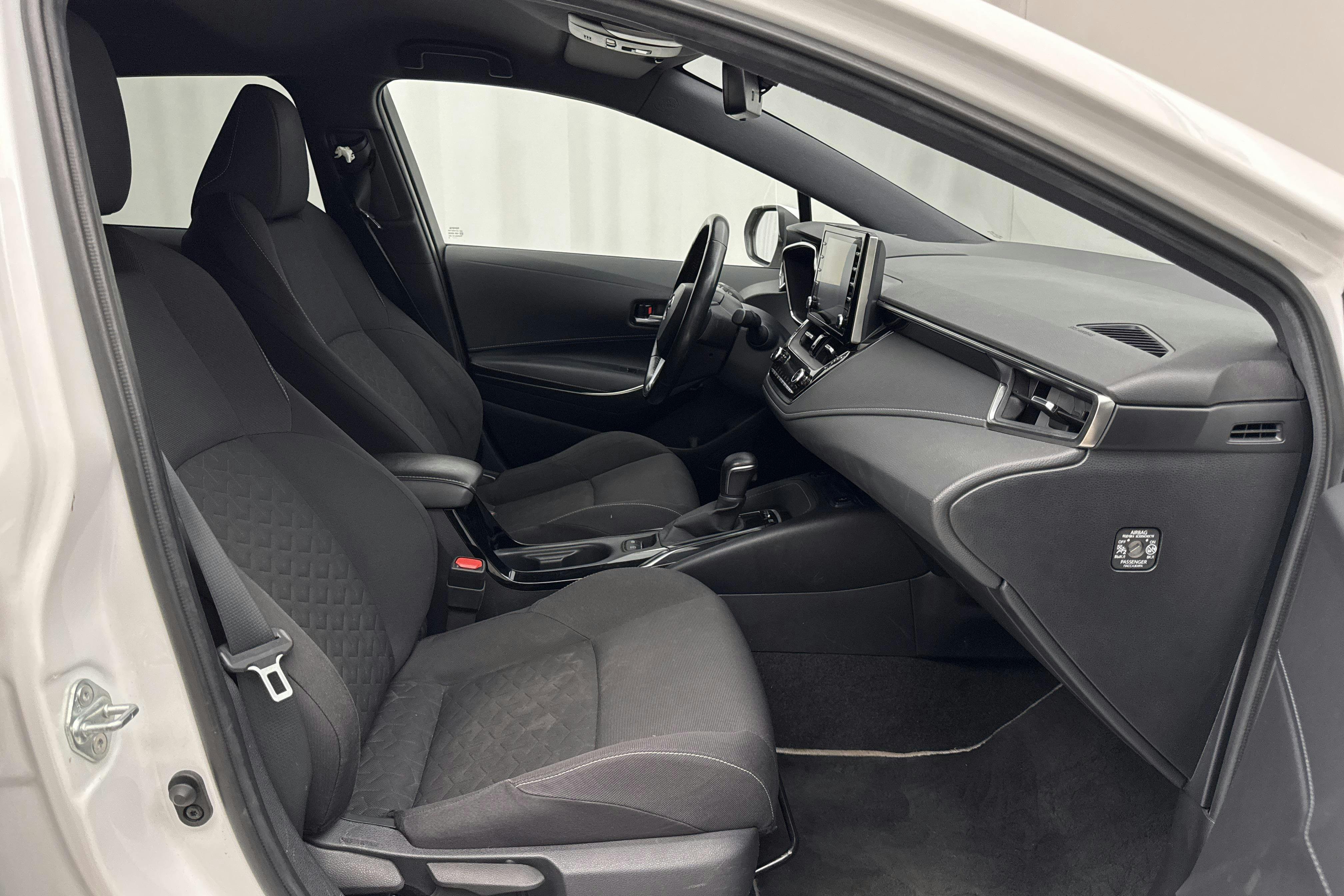 Vehicle Image 7