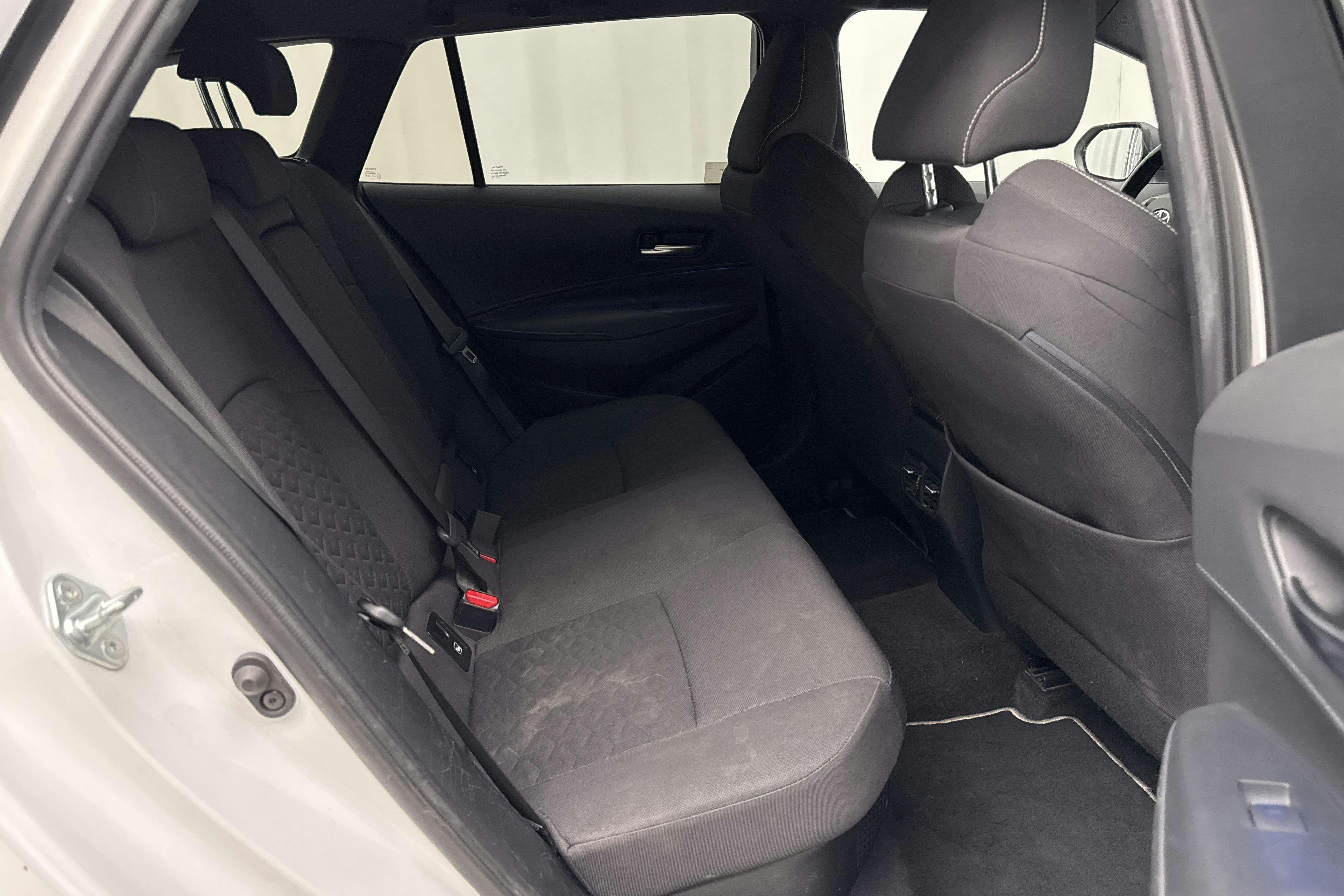 Vehicle Image 8