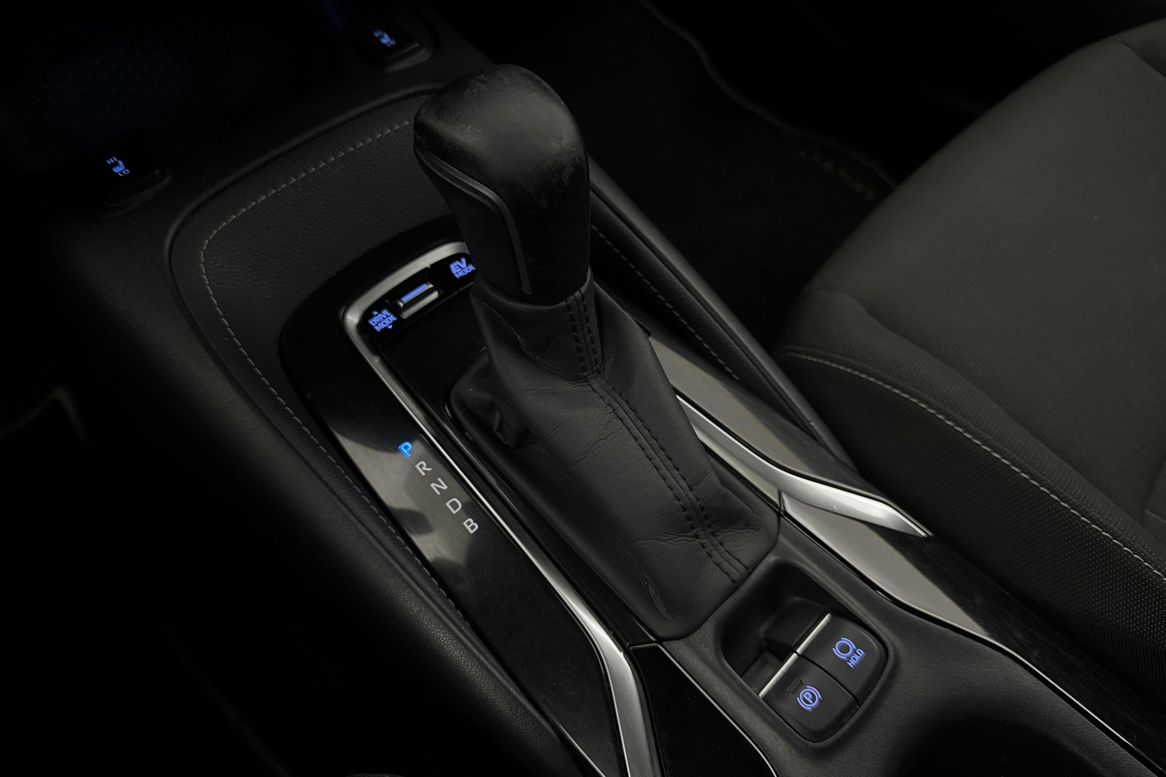 Vehicle Image 14