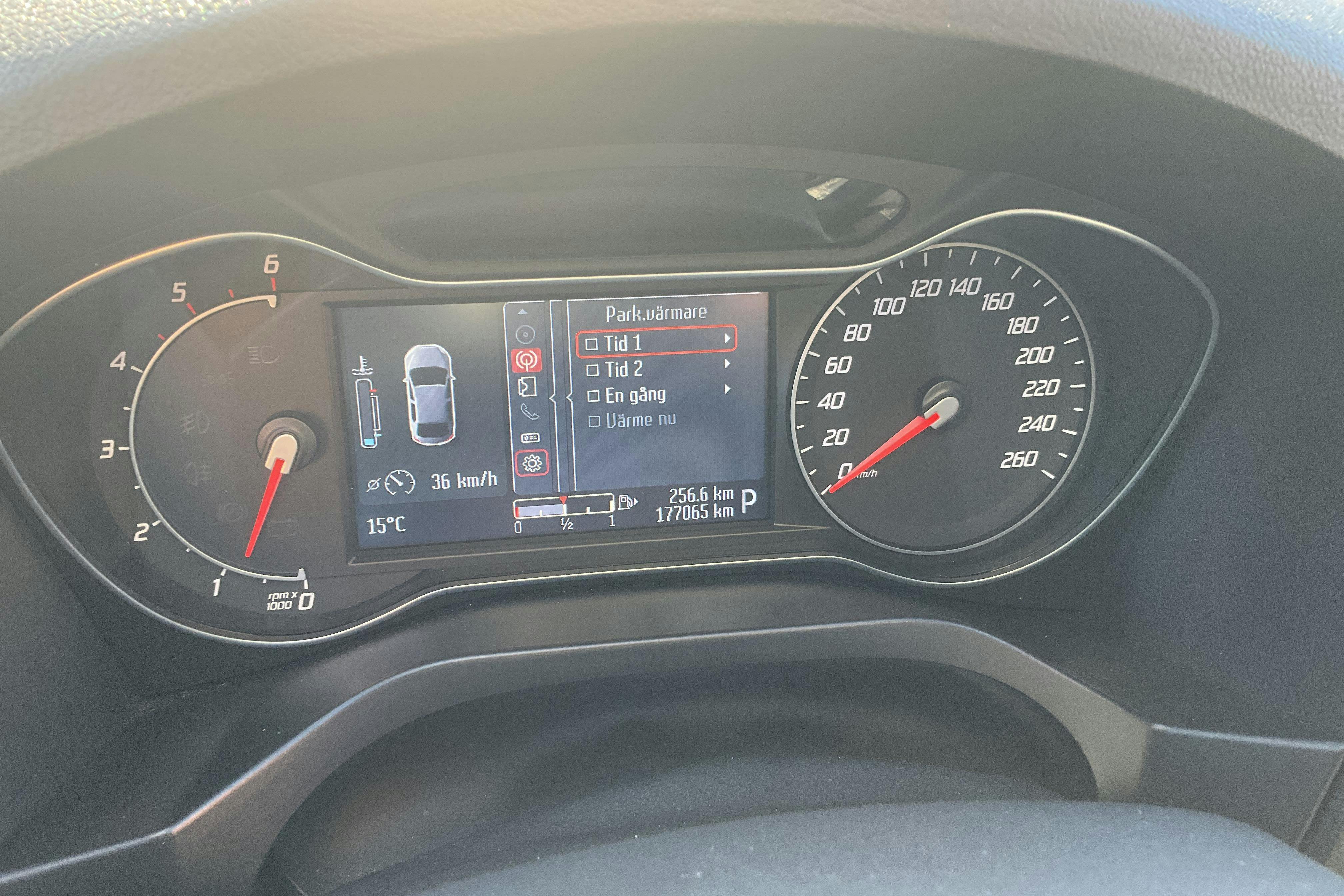 Vehicle Image 15