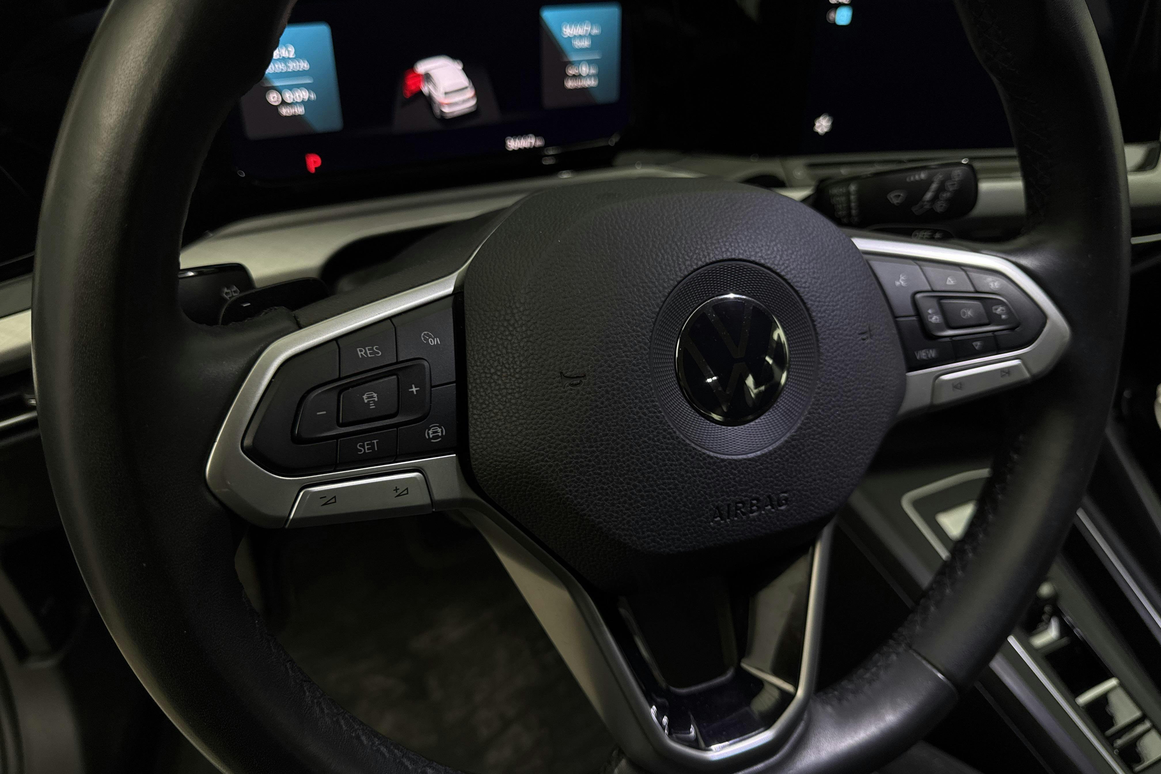 Vehicle Image 14