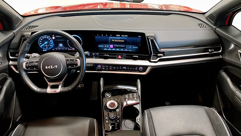 Vehicle Image 10
