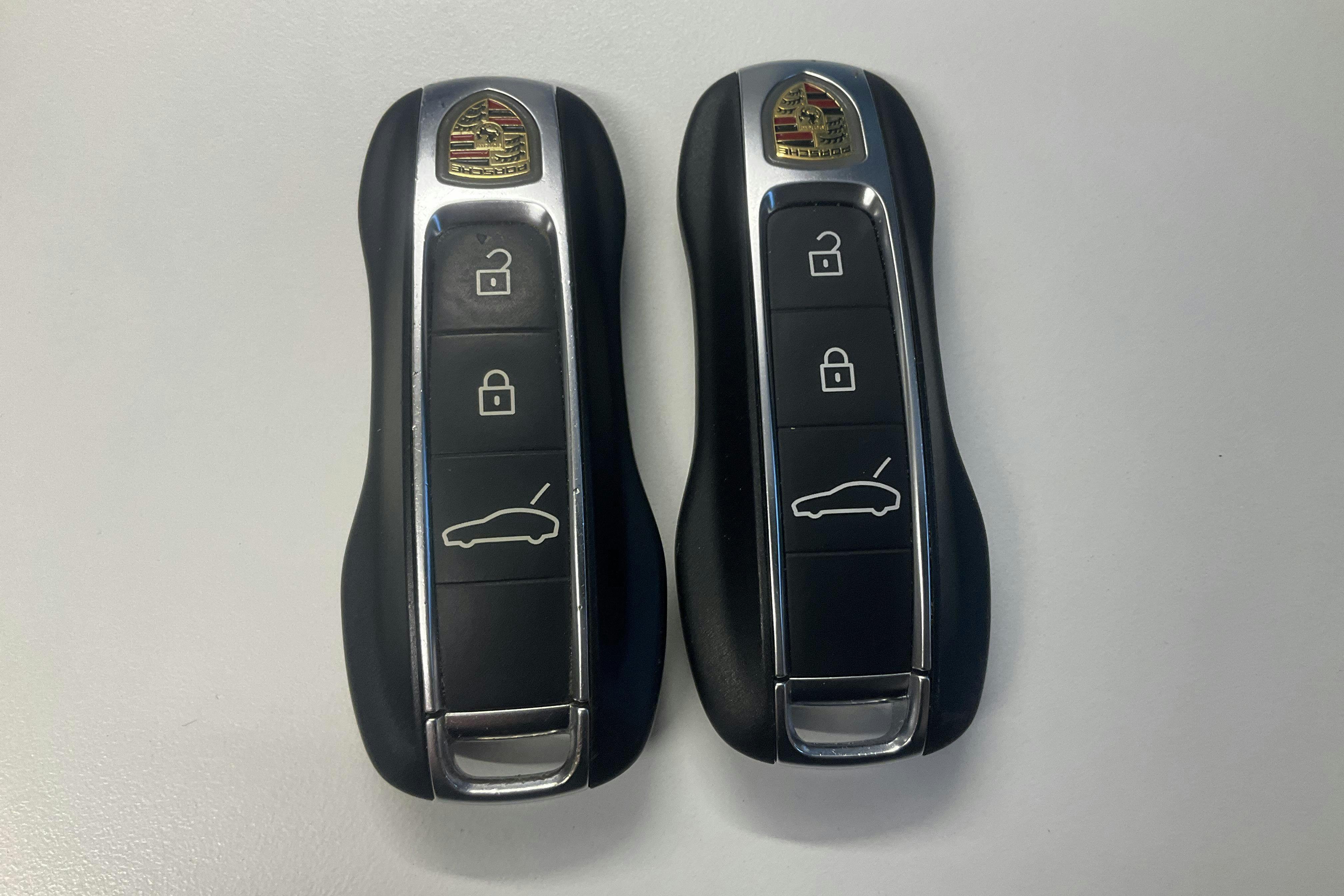 Vehicle Image 25