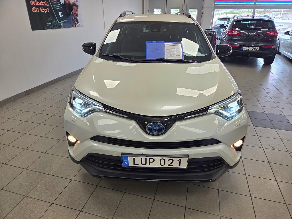 Vehicle Image 15