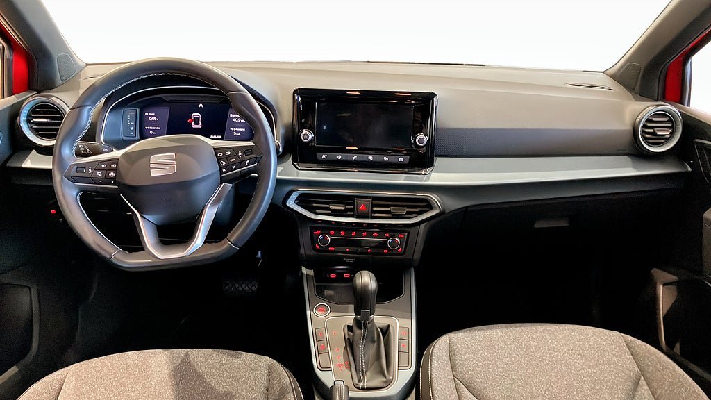 Vehicle Image 10