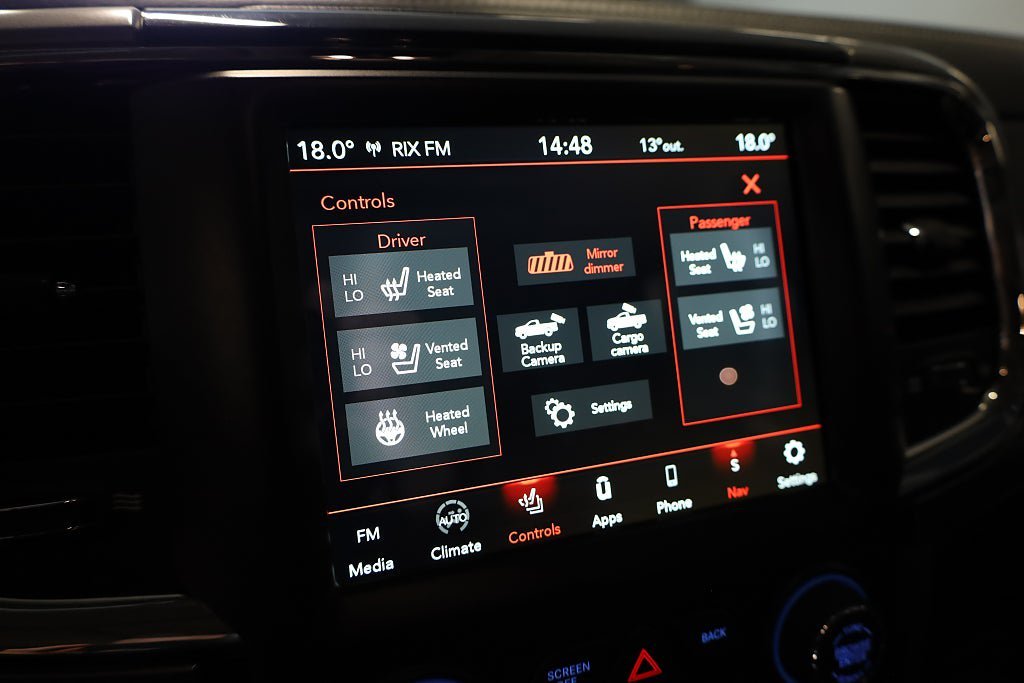 Vehicle Image 14
