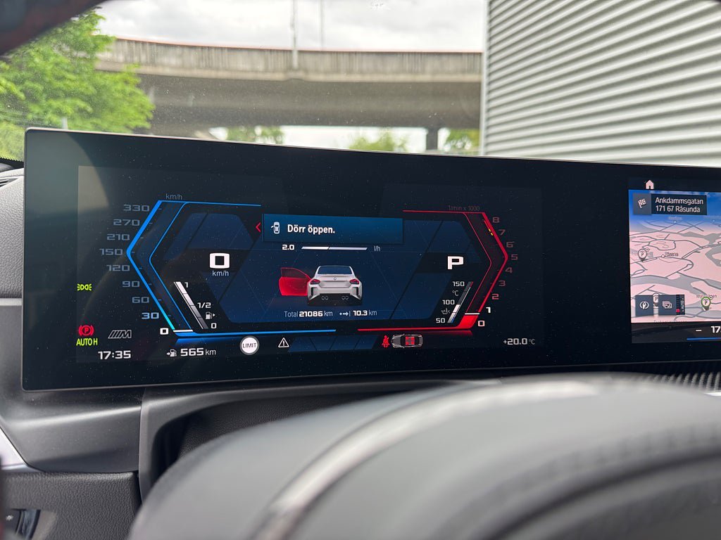 Vehicle Image 25