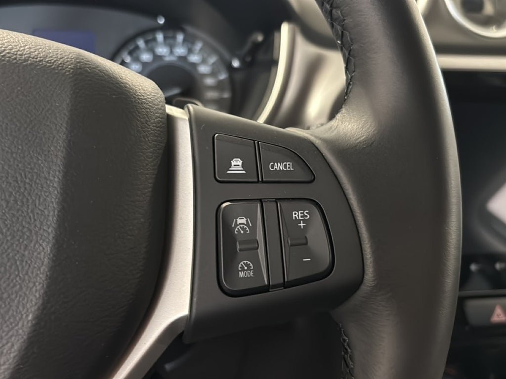Vehicle Image 18