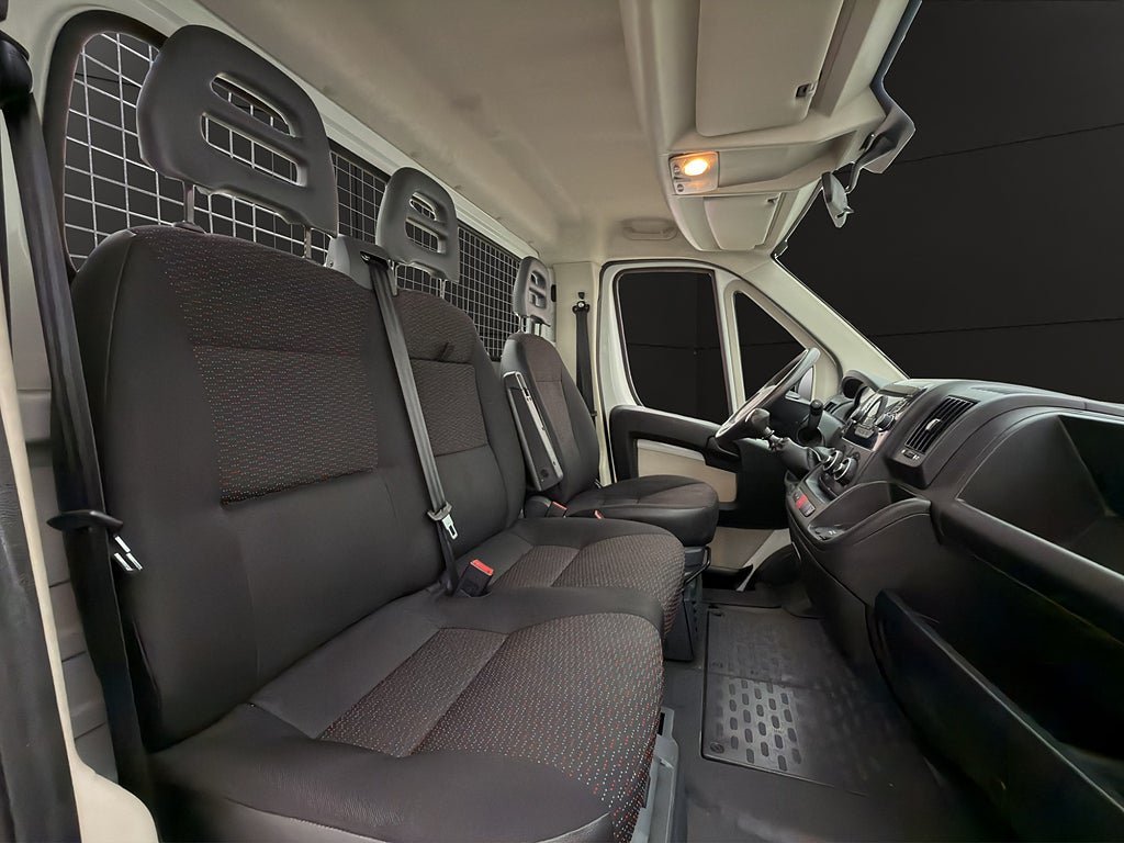 Vehicle Image 24
