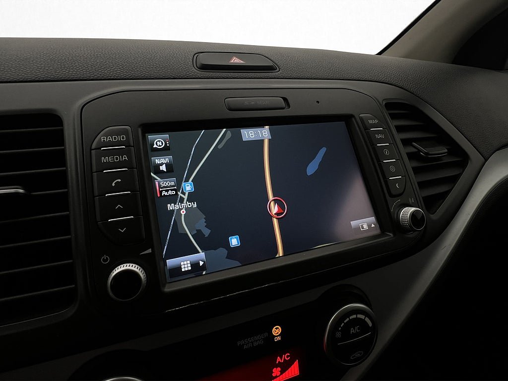 Vehicle Image 18