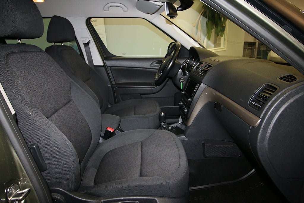 Vehicle Image 11
