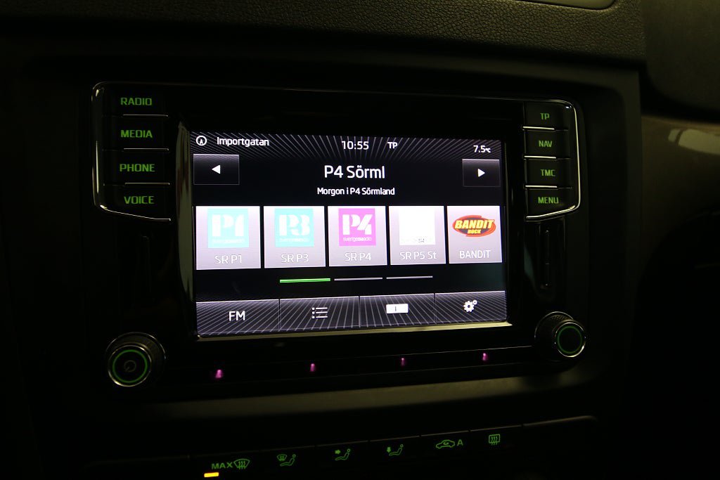 Vehicle Image 15