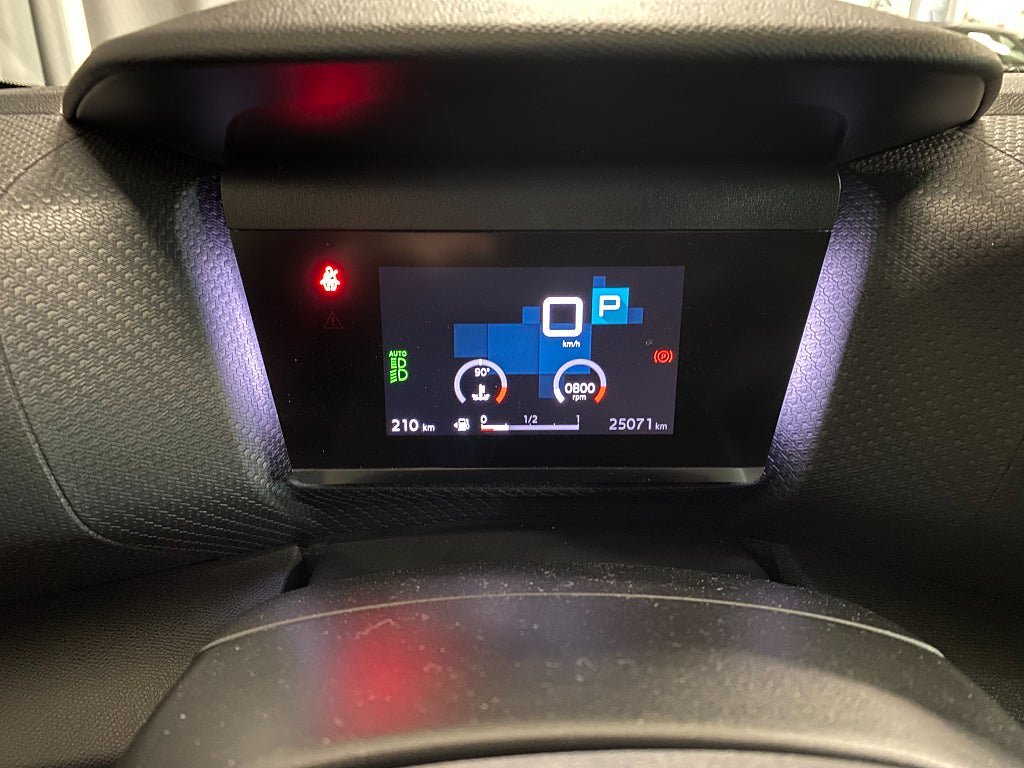 Vehicle Image 13