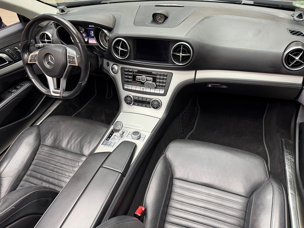 Vehicle Image 15