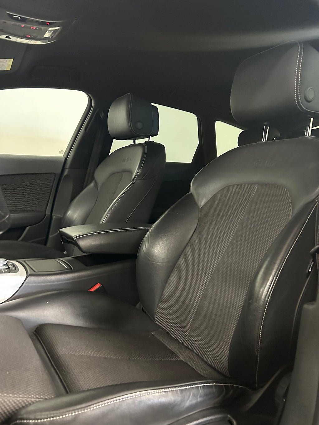 Vehicle Image 11