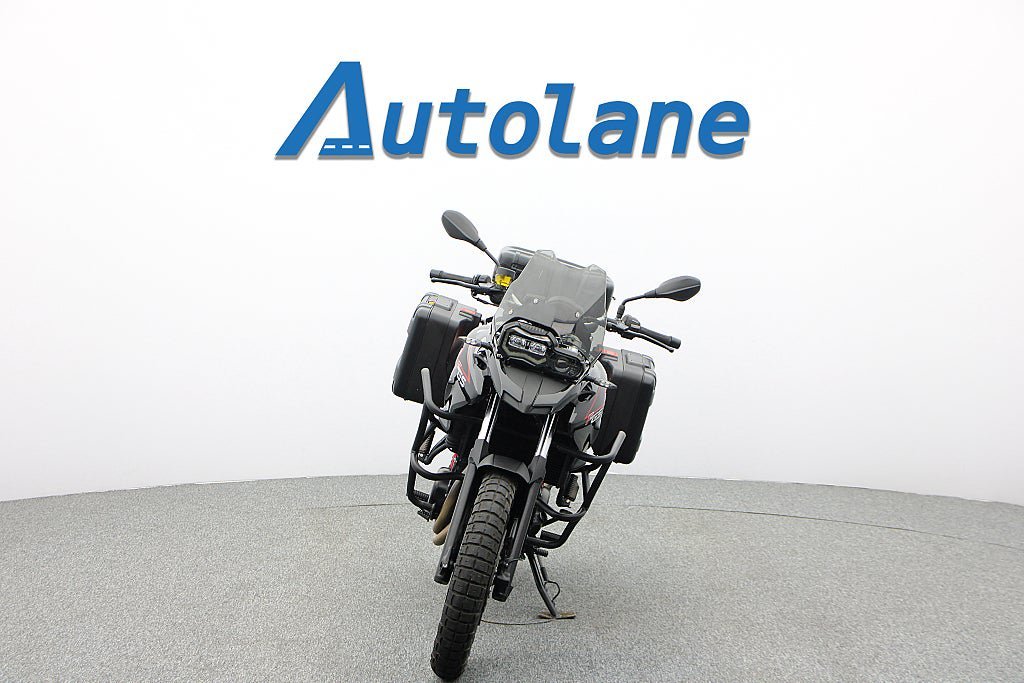 Vehicle Image 7