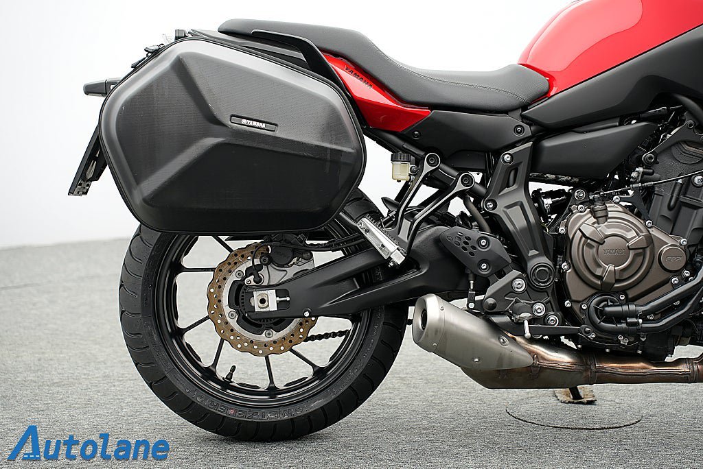 Vehicle Image 10