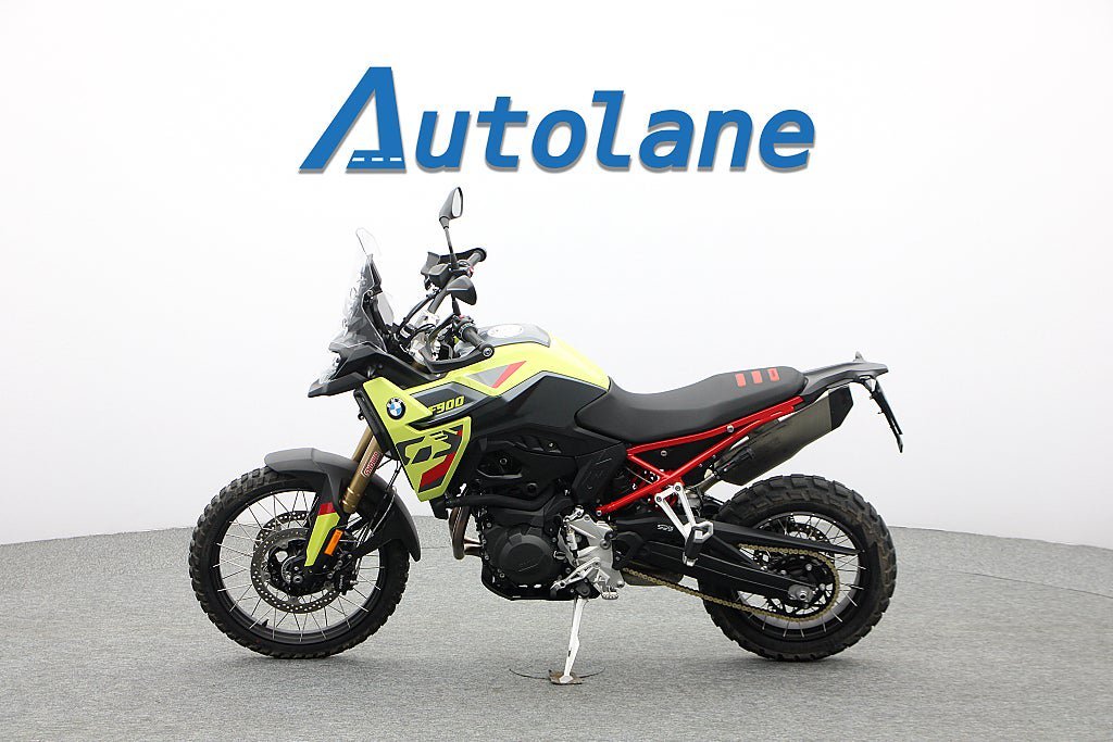 Vehicle Image 9
