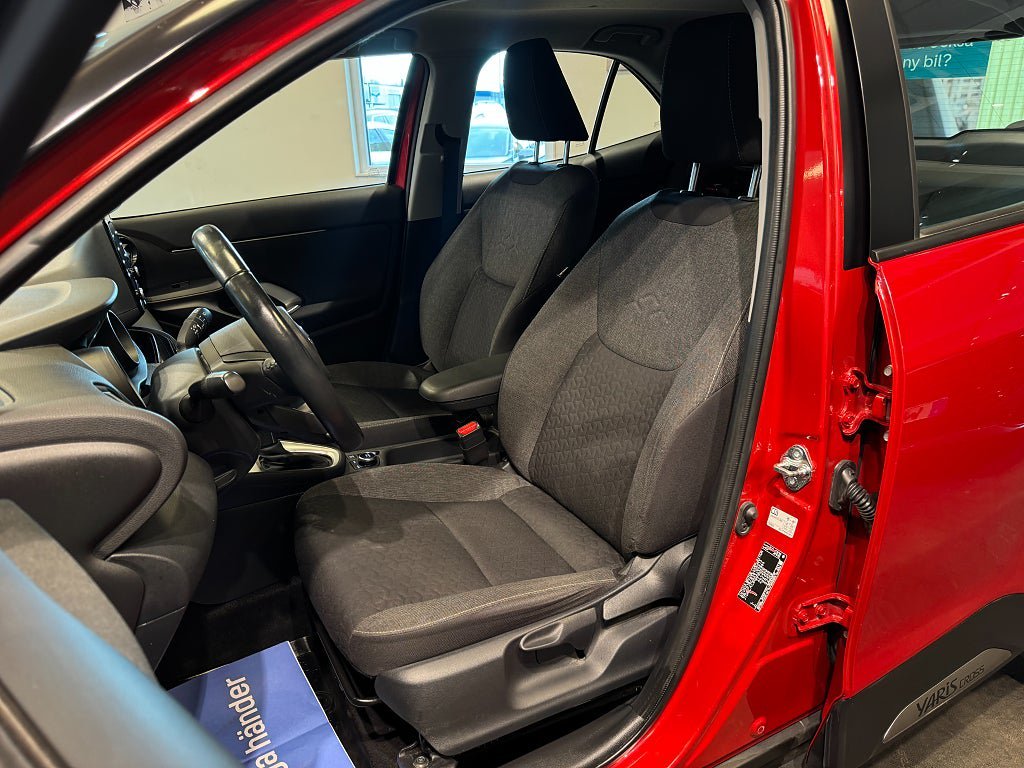 Vehicle Image 10