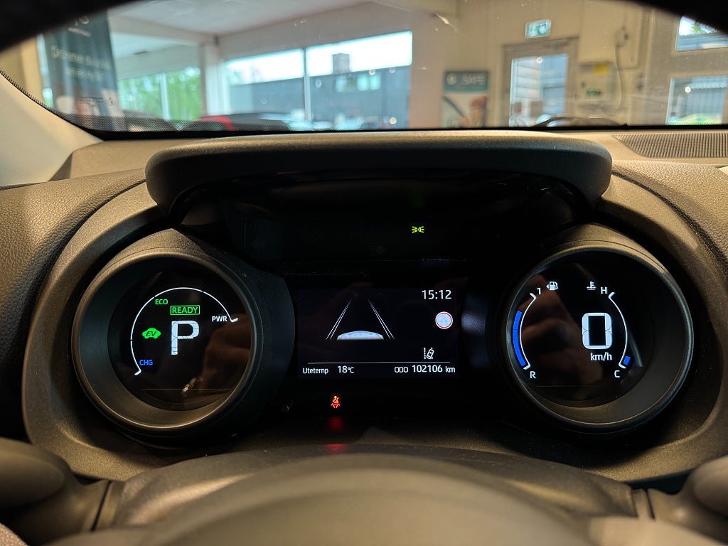 Vehicle Image 11