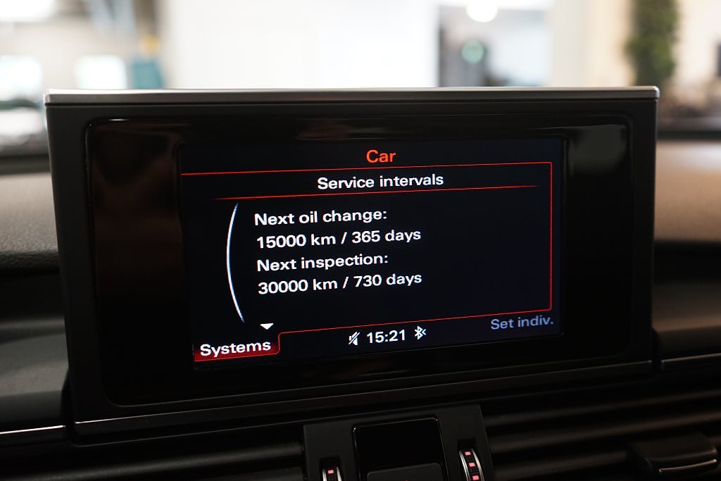 Vehicle Image 15