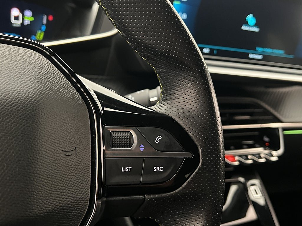 Vehicle Image 26
