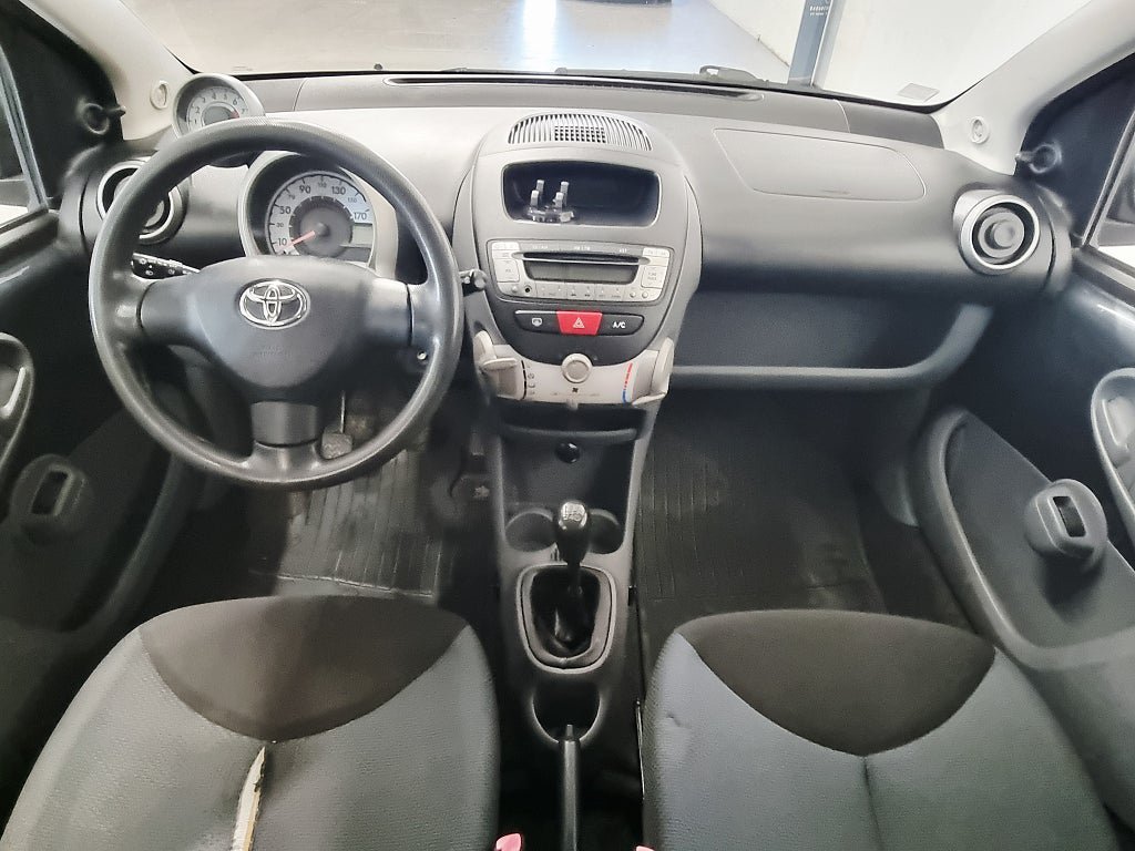 Vehicle Image 11