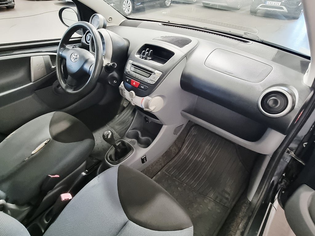 Vehicle Image 15
