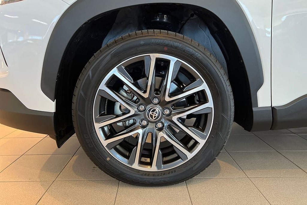 Vehicle Image 15