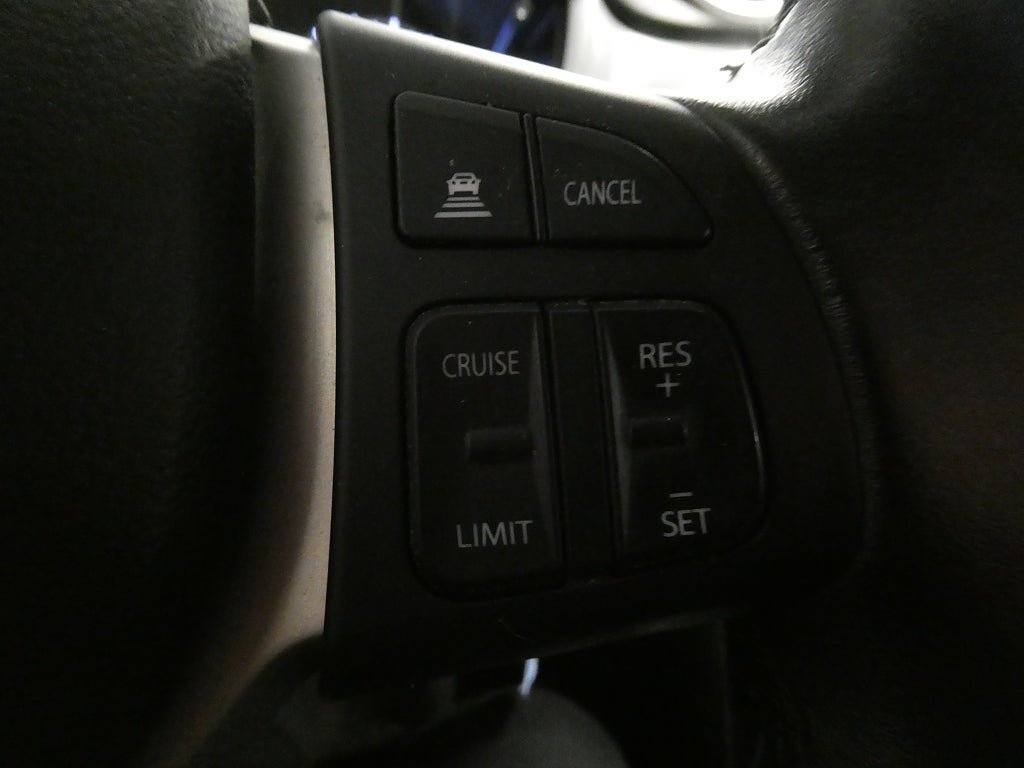 Vehicle Image 17