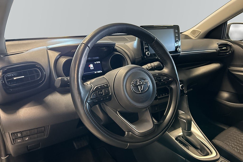 Vehicle Image 7