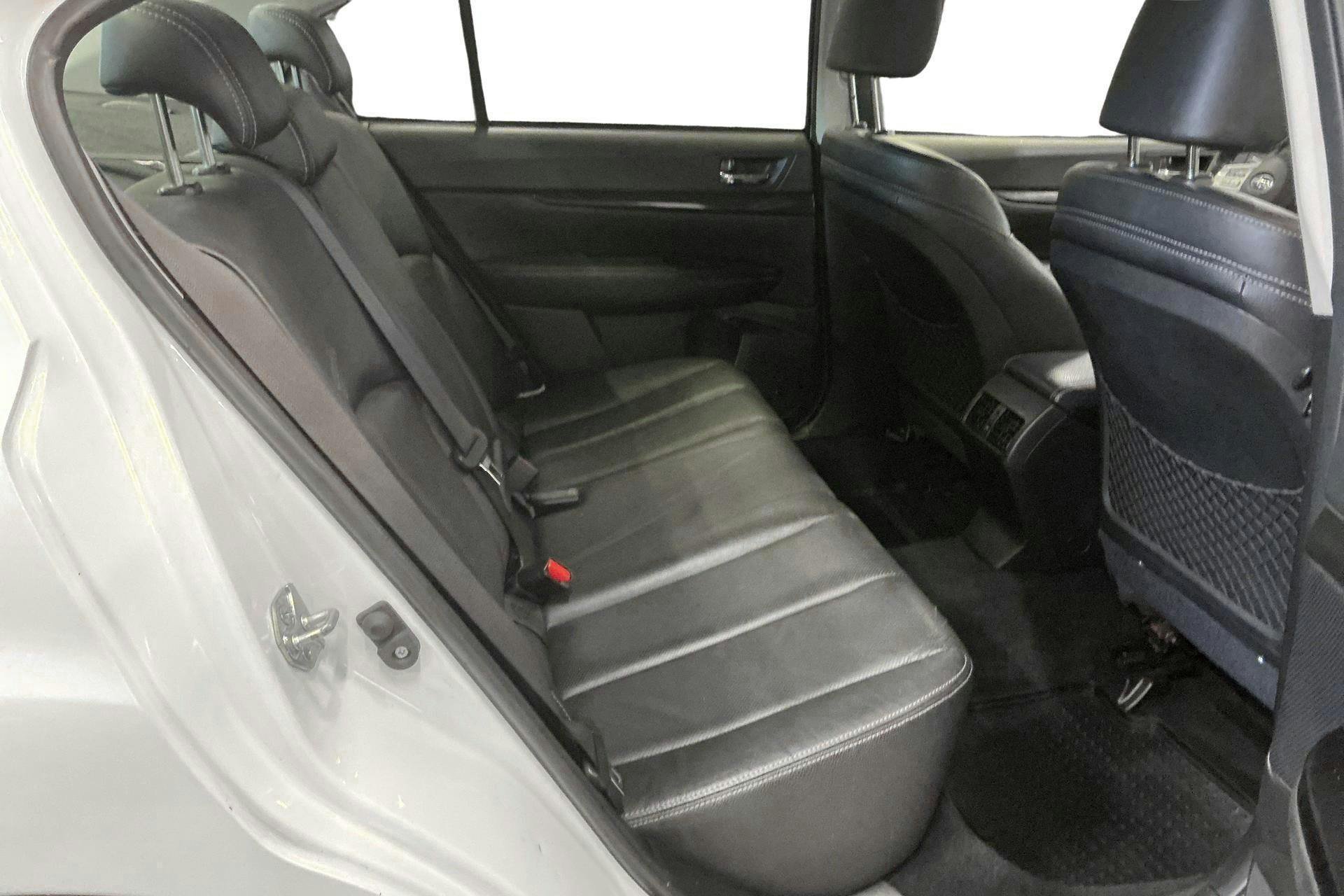 Vehicle Image 8