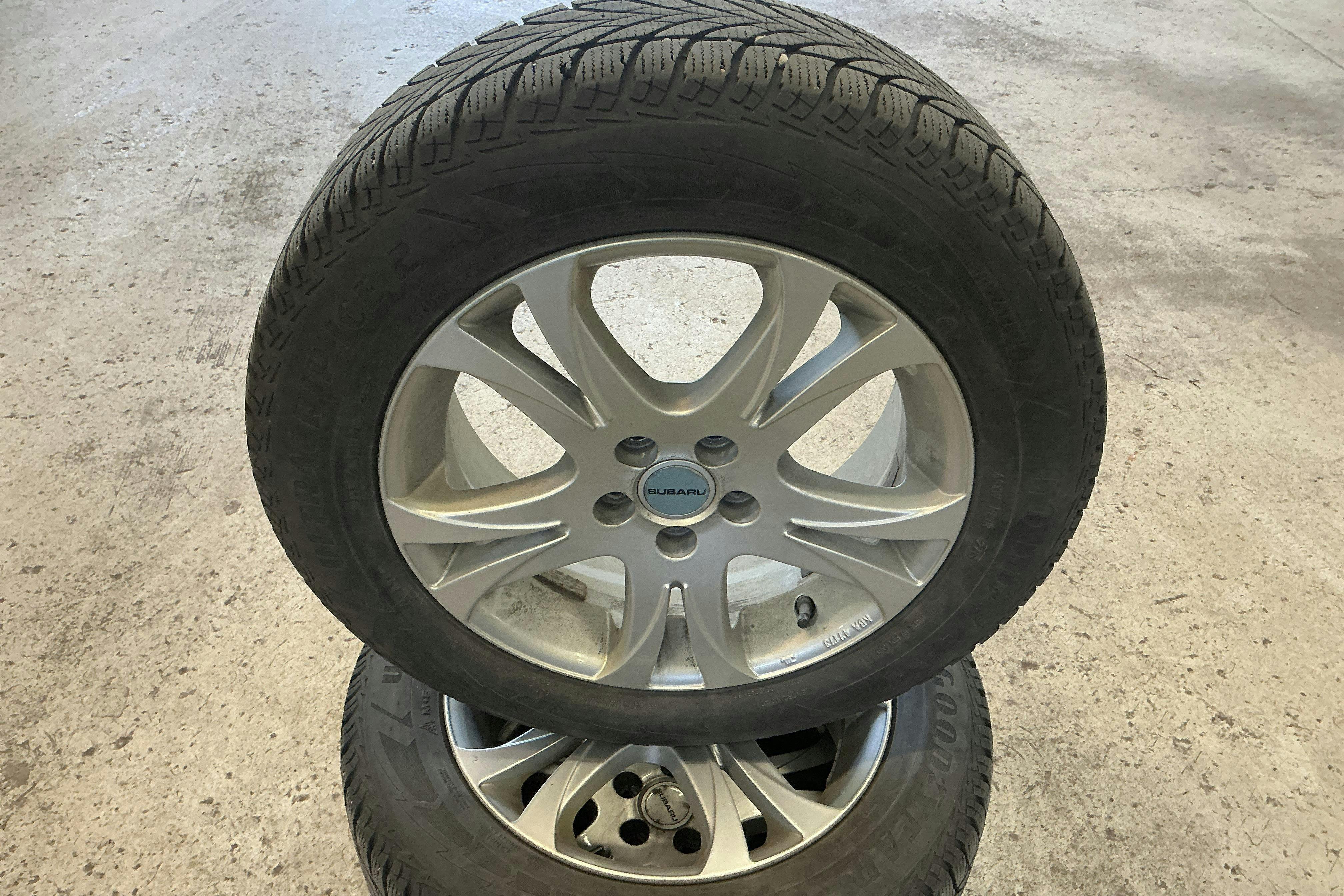Vehicle Image 13