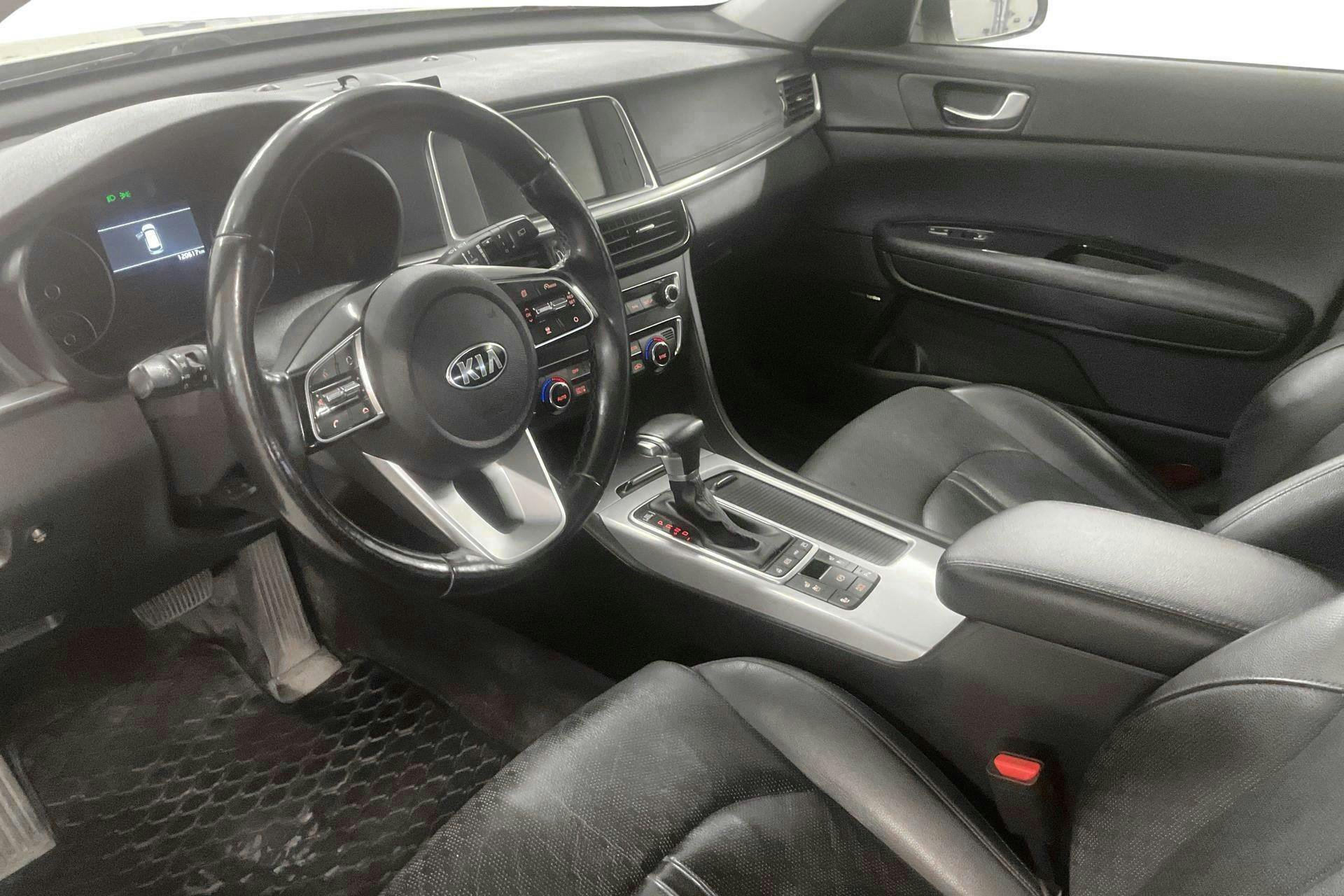 Vehicle Image 19