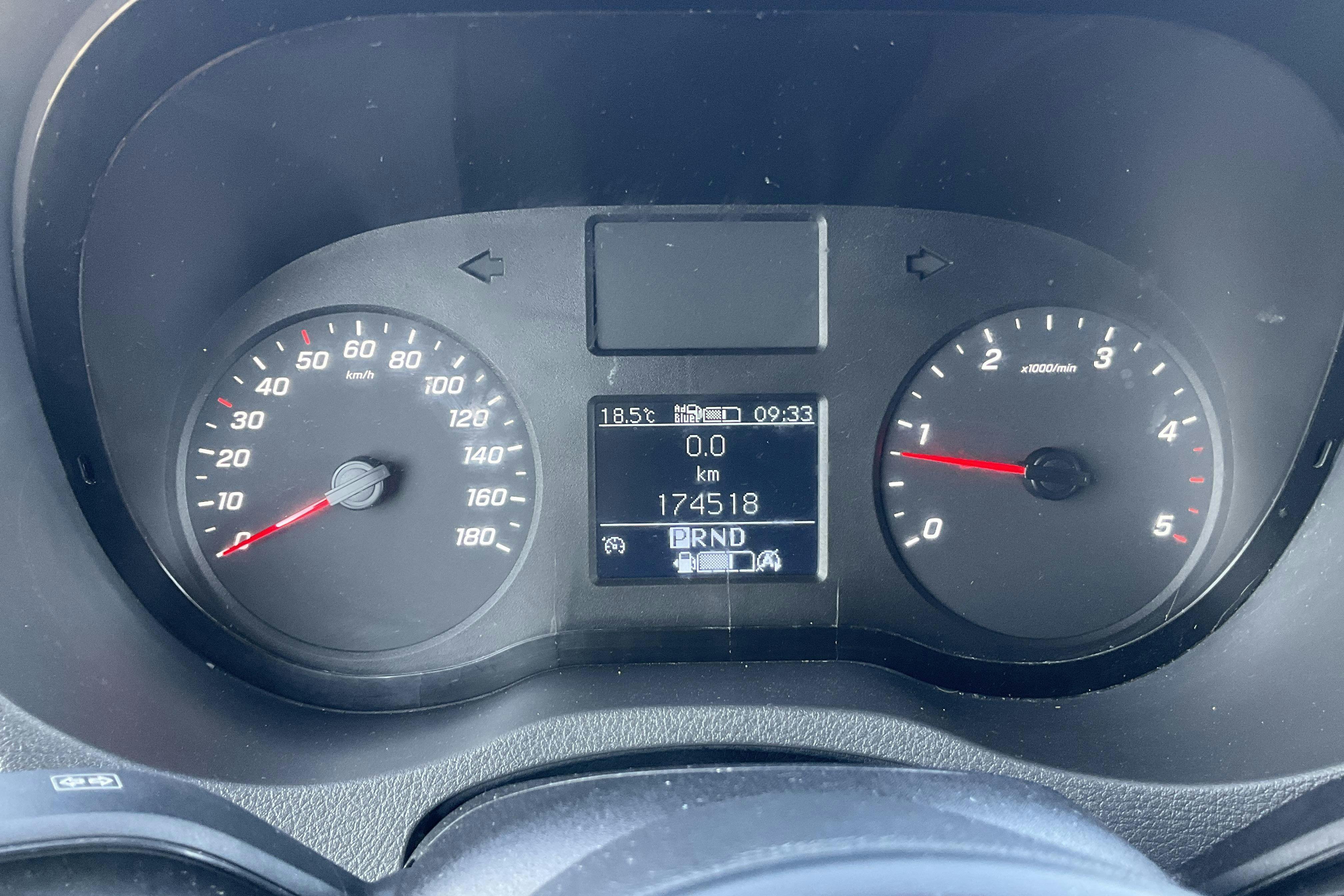 Vehicle Image 10