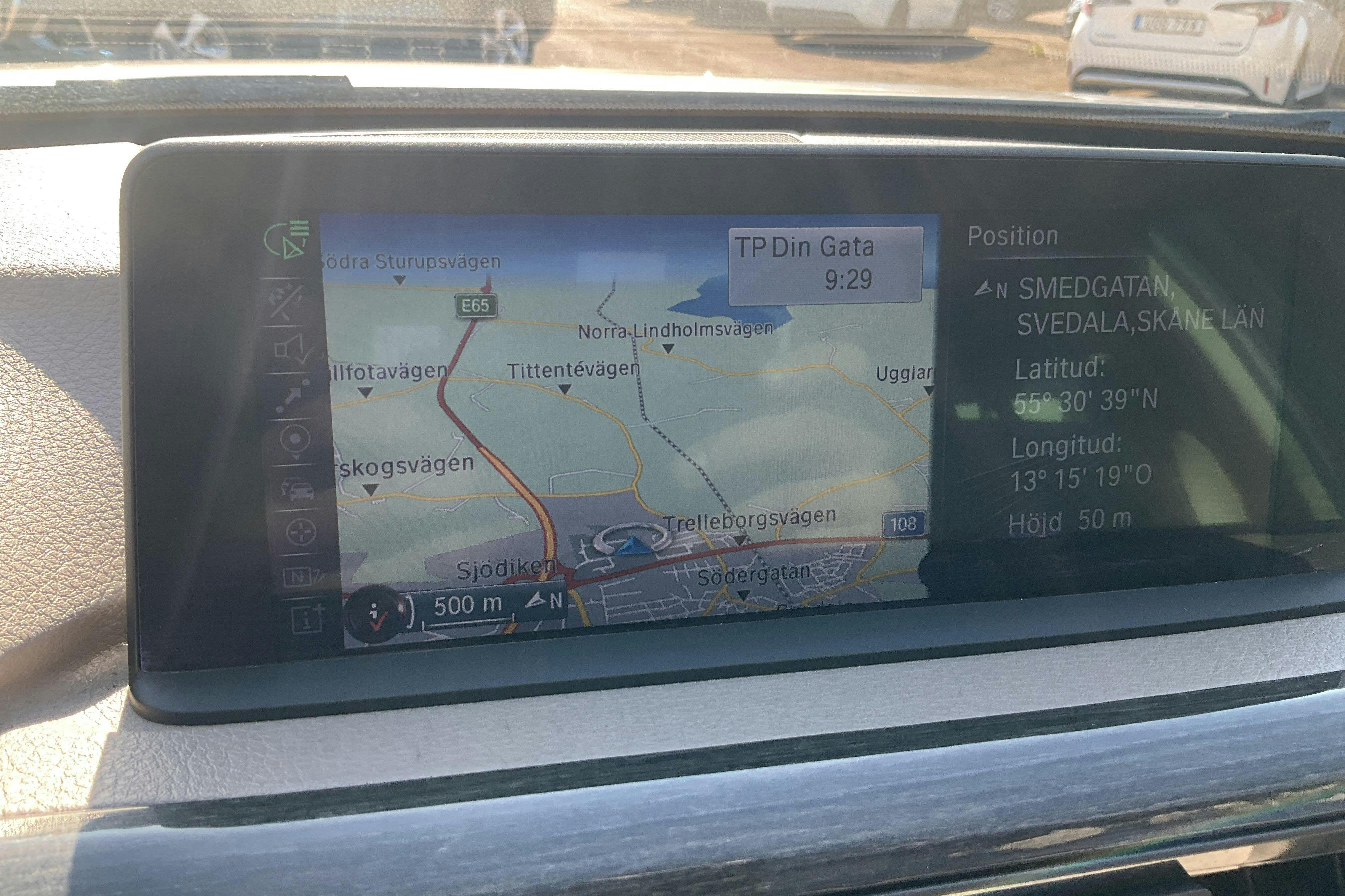 Vehicle Image 11