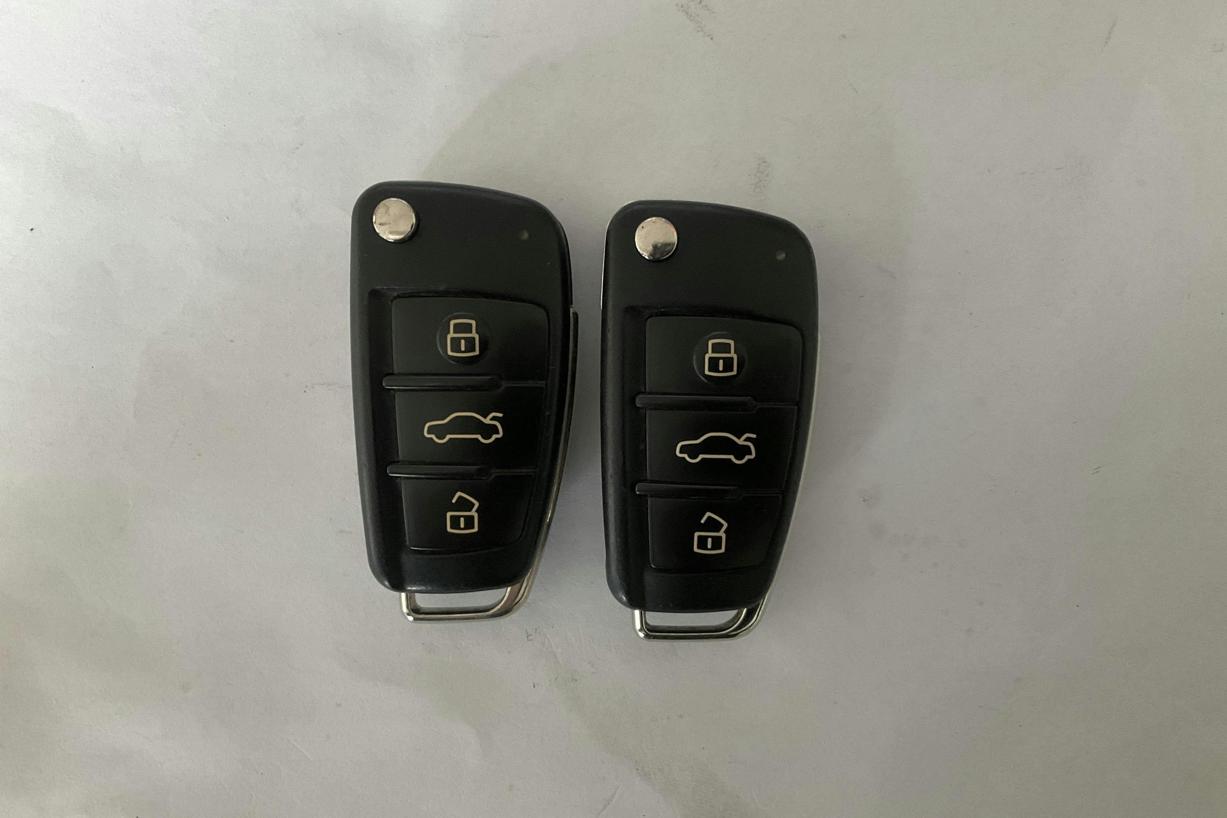 Vehicle Image 15