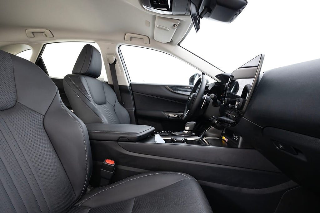 Vehicle Image 14