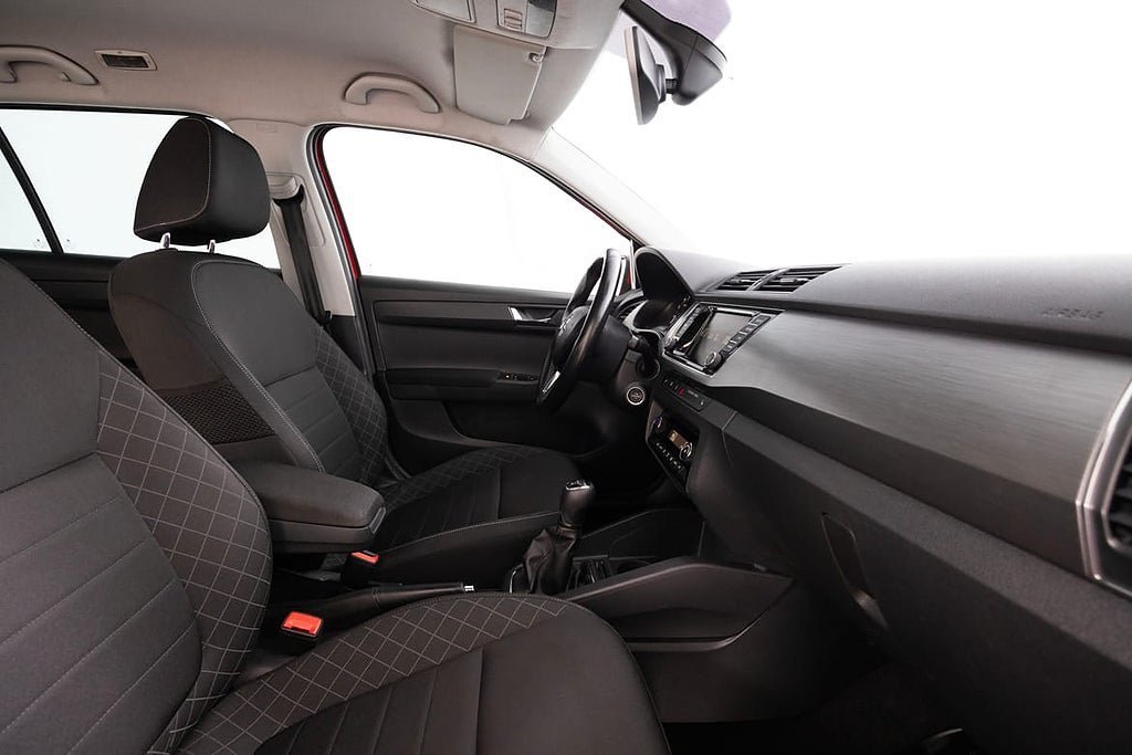 Vehicle Image 14