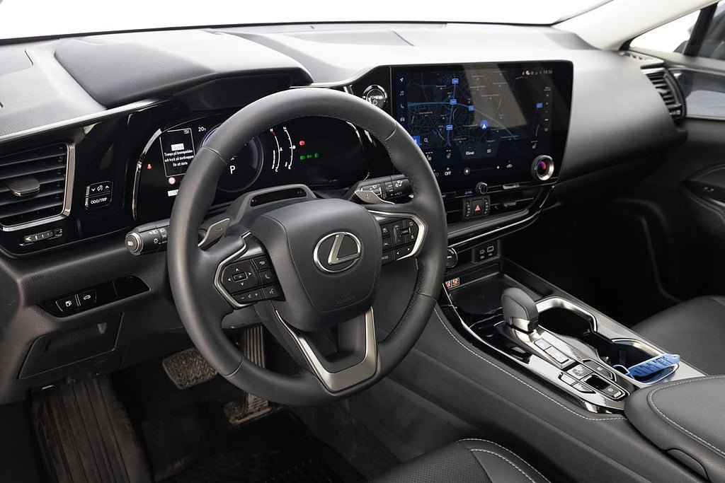Vehicle Image 18