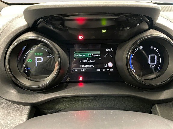 Vehicle Image 10